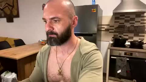 damonsalvatore222 online show from April 10, 9:52 pm