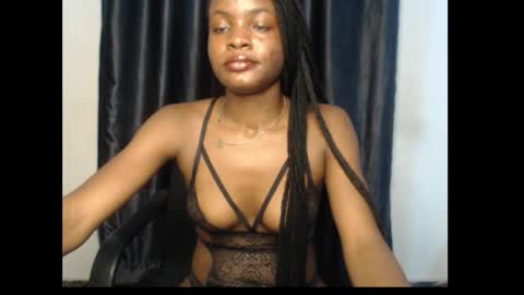 leah online show from February 18, 7:13 pm