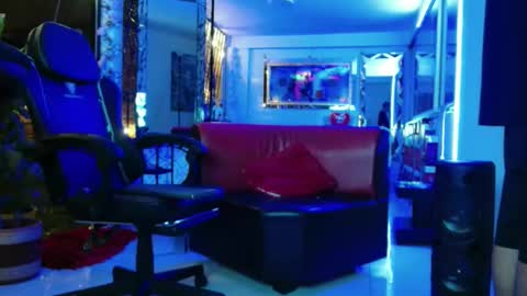 Snapshot of damyan_2003 chatting on September 30, 3:28 am damyan_2003 online show from September 30, 3:28 am