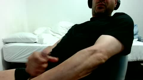 dan_demps online show from June 18, 1:44 am