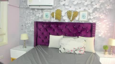 Daniela online show from April 8, 11:35 am