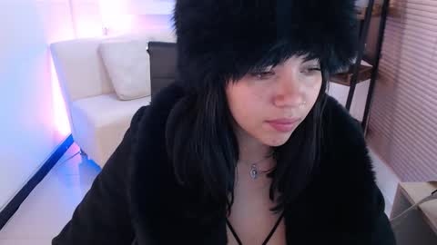 Veronica online show from January 8, 2:01 pm