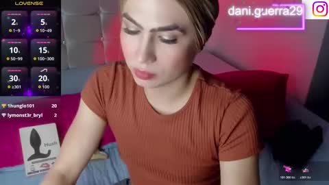 dani online show from November 18, 8:28 am