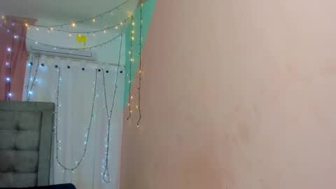 Snapshot of dani_lue chatting on January 26, 12:11 pm dani_lue online show from January 26, 12:11 pm