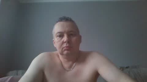 Snapshot of daniel0028 chatting on December 22, 11:54 am dan online show from December 22, 11:54 am