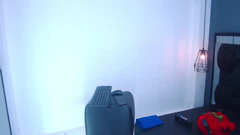 Snapshot of daniel_delux_ chatting on October 9, 12:21 pm Daniel Delux  online show from October 9, 12:21 pm