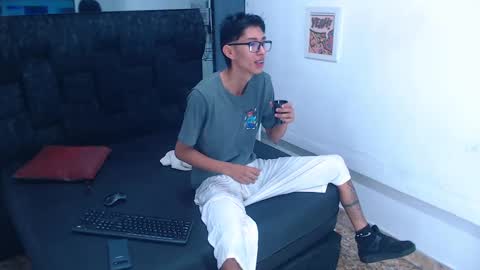 Snapshot of daniel_delux_ chatting on October 7, 11:39 am Daniel Delux  online show from October 7, 11:39 am