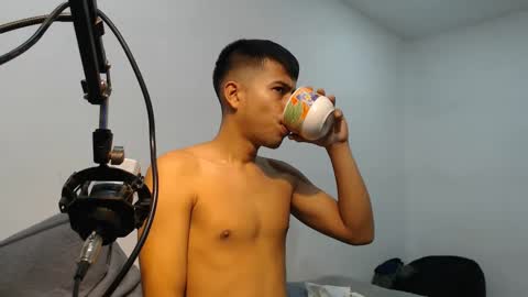 danielitopapii online show from March 7, 2:56 pm