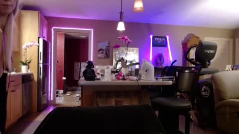 DanikaWhite69 online show from December 1, 12:14 pm