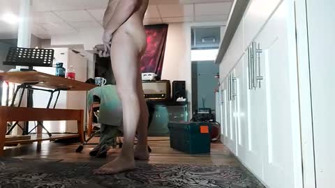 danimal5000 online show from December 19, 7:42 pm