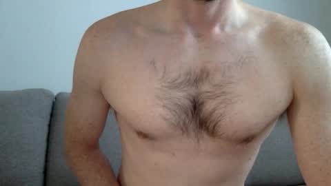 Snapshot of danishguysdicks chatting on September 26, 6:32 am Buzzy online show from September 26, 6:32 am