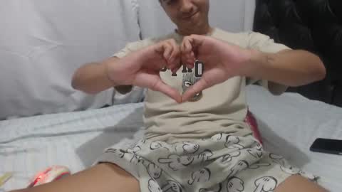 Darwin Daniel Segura Parra online show from April 15, 1:53 am