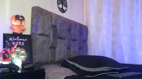 Snapshot of dann_brown chatting on February 11, 9:14 pm Dann Brown online show from February 11, 9:14 pm