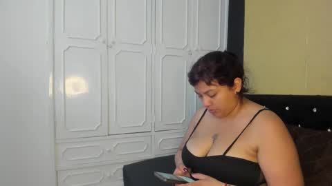 Danna Garza online show from February 16, 4:31 am