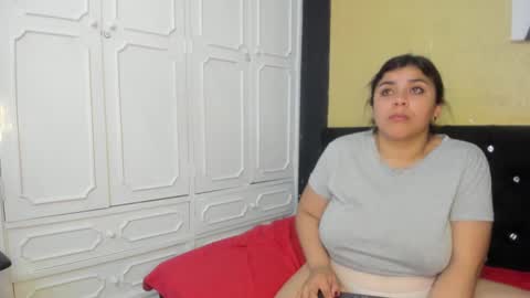 Danna Garza online show from February 5, 7:39 am