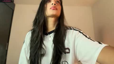 Danna Wells online show from November 29, 7:43 pm