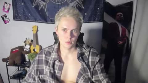 danny online show from November 13, 8:44 pm