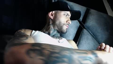 dante_d_angelo_ online show from March 27, 5:57 am