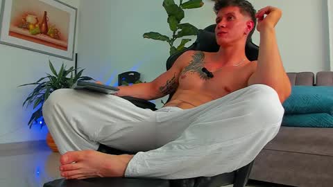 Dante online show from February 8, 5:49 pm