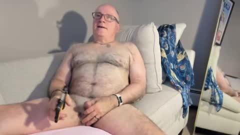 Mark online show from October 16, 8:47 am