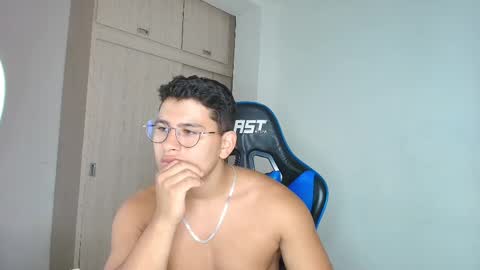 Dantraxx online show from December 10, 6:49 pm