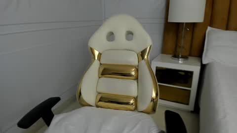 Daphne online show from February 19, 5:27 am