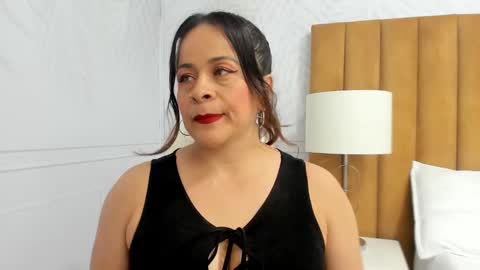 Daphne online show from February 14, 2:18 am