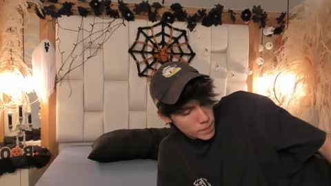 daphne_and_roger online show from October 13, 11:23 am