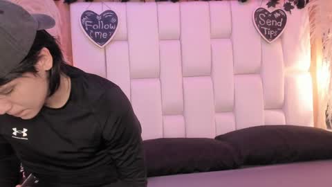 daphne_and_roger online show from April 16, 11:21 am