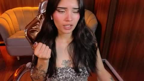 daphne_nicole_b online show from May 8, 2:12 pm