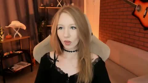 Daria Tate online show from May 21, 12:01 pm