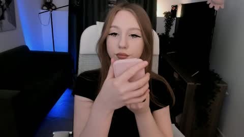 Daria Tate online show from April 5, 9:28 am