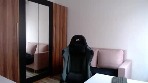 darius_94 online show from November 10, 11:02 am