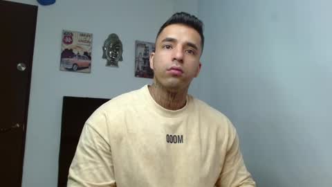 Darius Phoenix  online show from September 30, 10:20 pm