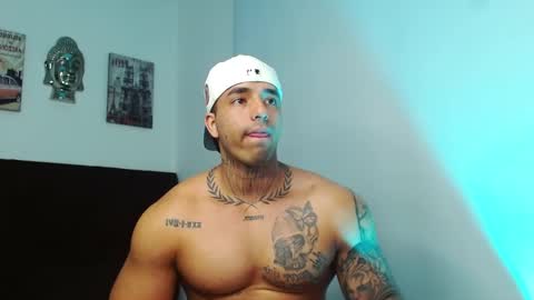 Darius Phoenix  online show from September 26, 10:18 pm