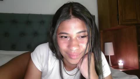 Snapshot of dark_enchantress_ chatting on October 16, 5:40 am Sofia online show from October 16, 5:40 am