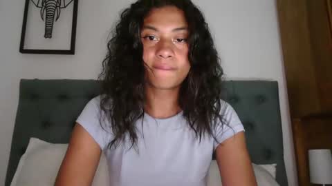 Snapshot of dark_enchantress_ chatting on October 12, 4:16 am Sofia online show from October 12, 4:16 am