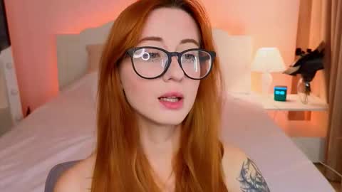 Lola online show from November 1, 1:50 am