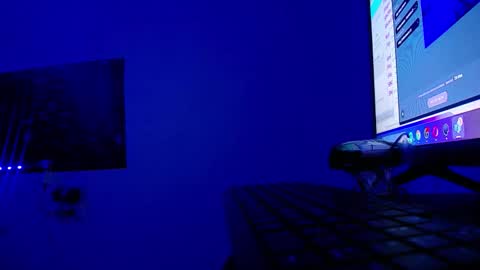 Snapshot of dark_stallionx chatting on October 15, 6:20 pm Chris online show from October 15, 6:20 pm