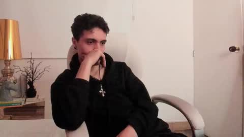 dark_sun333 online show from January 14, 3:14 am