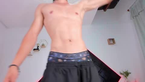 dark_valentino online show from April 2, 3:14 am