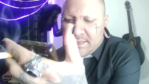 Snapshot of darkclothes chatting on January 22, 11:12 am darkclothes online show from January 22, 11:12 am