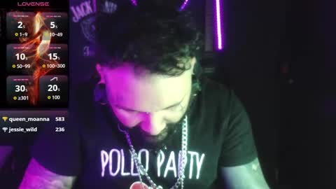 Snapshot of darkclothes chatting on October 8, 7:47 am darkclothes online show from October 8, 7:47 am