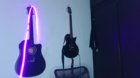 Snapshot of darkclothes chatting on February 1, 8:08 am darkclothes online show from February 1, 8:08 am