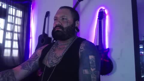 Snapshot of darkclothes chatting on March 4, 2:21 pm darkclothes online show from March 4, 2:21 pm