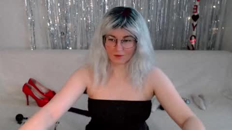 Kelly online show from October 5, 7:17 am