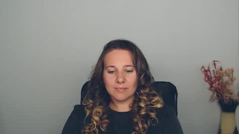 Anna online show from September 12, 1:57 pm