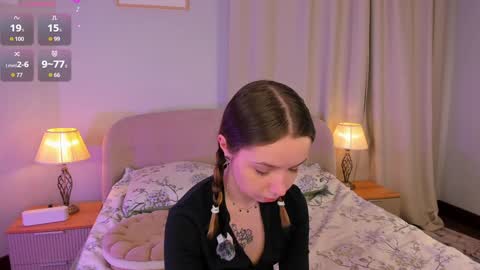 Elizabeth online show from December 19, 8:15 pm