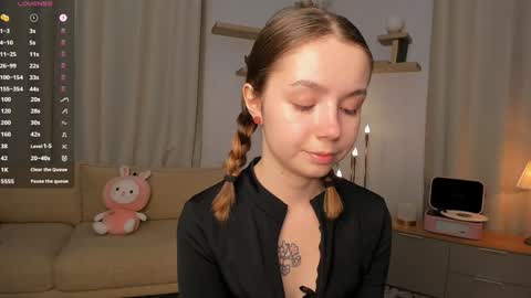 Elizabeth online show from September 21, 10:36 pm