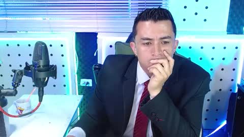 DARKO0717 online show from February 3, 11:36 am